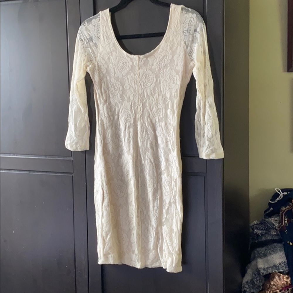 Dress - Picture 3 of 5